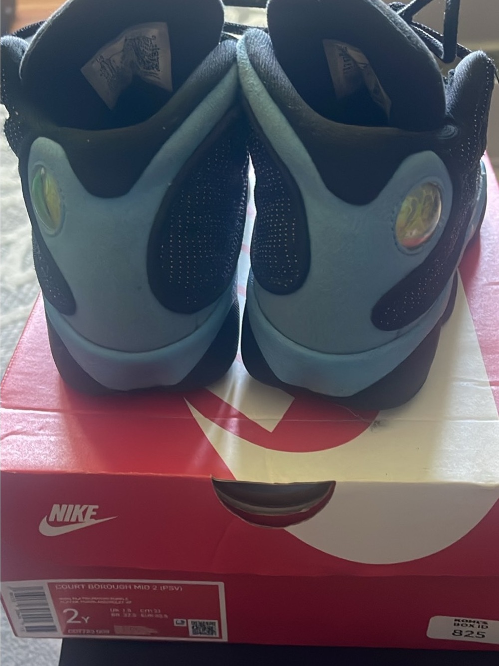 Youth Jordans - Picture 4 of 4